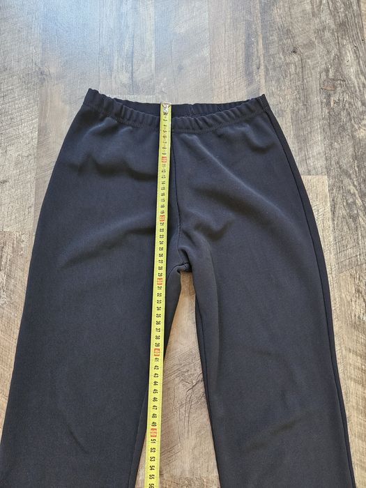 Spodnie czarne M prążkowane