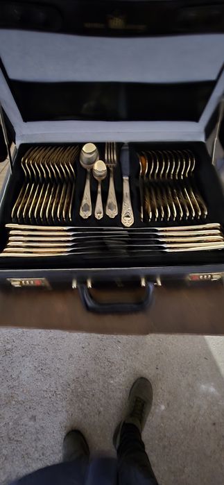 Conjunto faqueiro  Solingen 24K