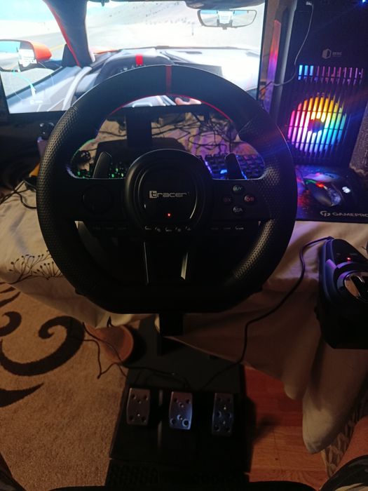 Продам игровой руль tracer