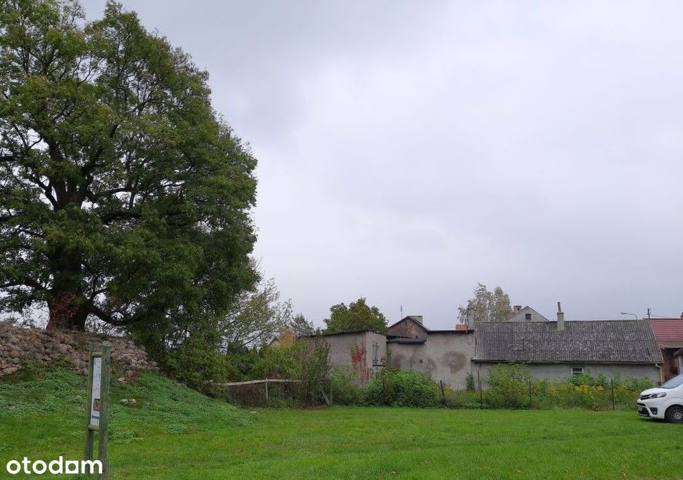 Dom do kapitalnego remontu. Obok jezioro, park, przystanek, sklepy