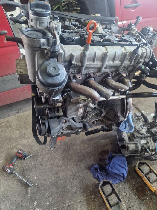 Kompletny silnik 1,6 benzyna BLF vw