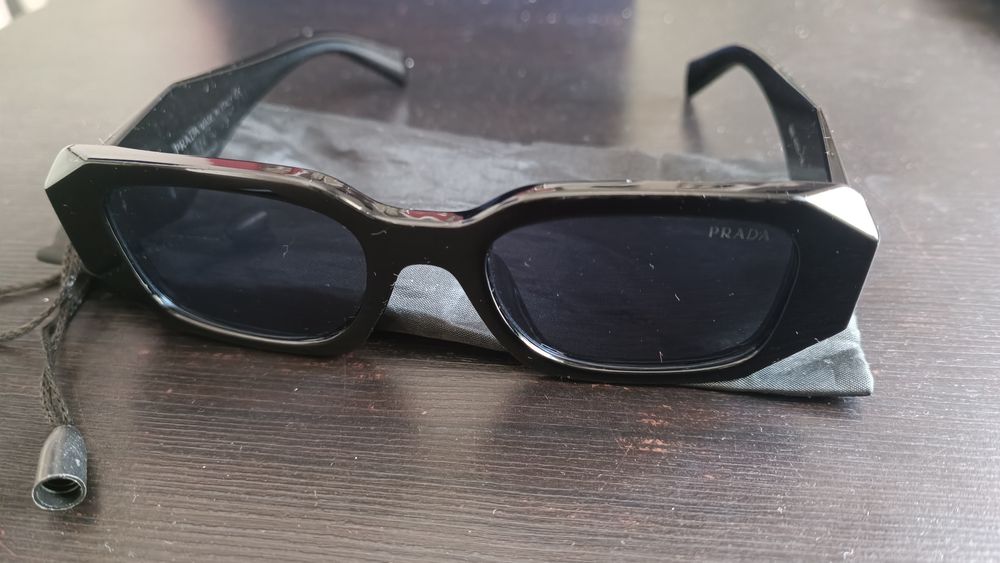 oculos de sol da prada