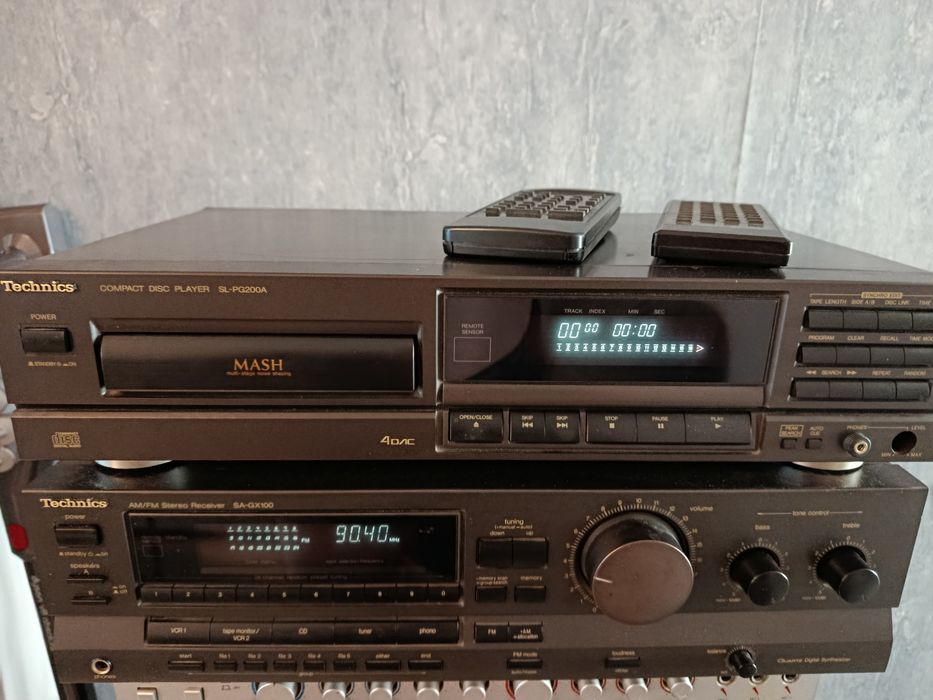 Amplituner Technics CD Technics piloty