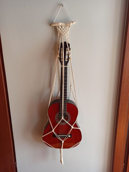 Uchwyt makrama na gitarę