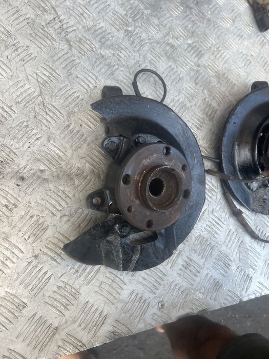 Лада гранта lada granta цапфа кулак перед