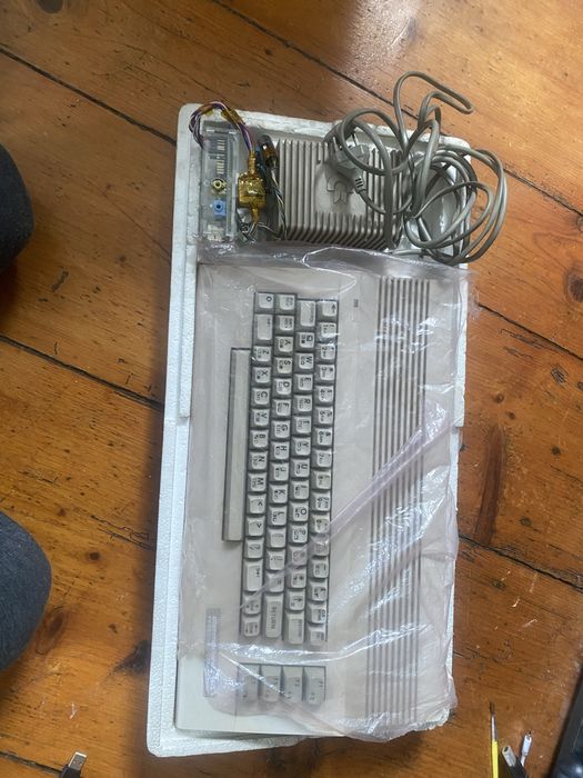 Commodore 64c zestaw pudelka, 1531, joystick, blackbox pi1451,