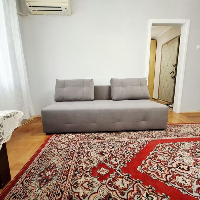 Сдам 2-ком. квартиру по Автозаводской.