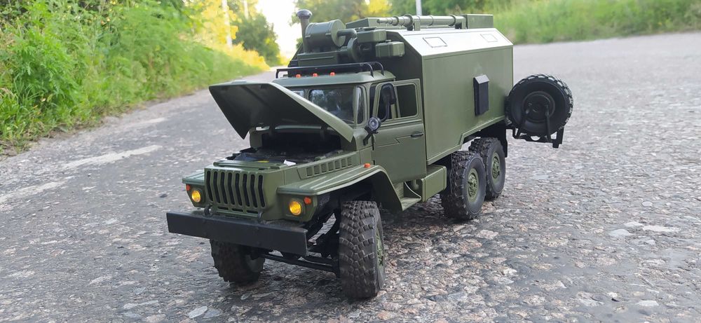 WPL B-36 Урал на радіокеруванні WPL B36 1/16 RTR радіокерована машинка