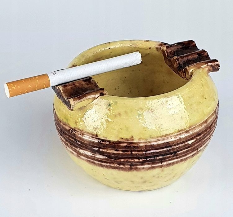 Stara Ceramiczna Popielniczka