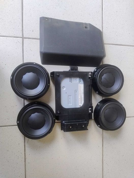 Zestaw Dynaudio wzmacniacz głośniki vw golf 7