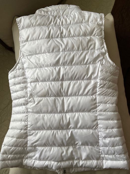 Жилетка бренду Oodji