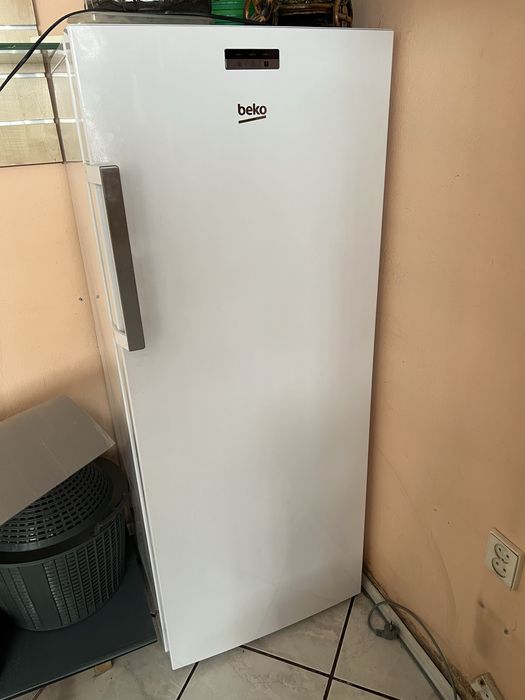 BEKO zmarażarka stojacą 6 szuflad