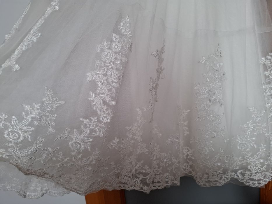 Suknia ślubna, ecru, koronka, 38