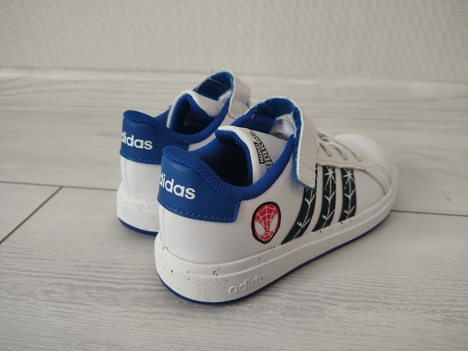 Дитячі кросівки adidas x Marvel, GRAND COURT SPIDER-MAN EL K