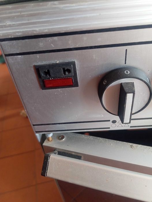 Fogão gás é elétrico 6 bocas