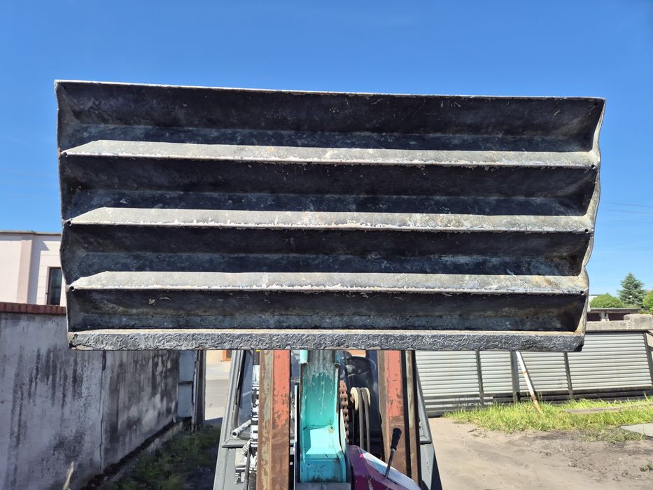 Kompaktor zgniatarka prasa belownica  do odpadów  makulatury folii
