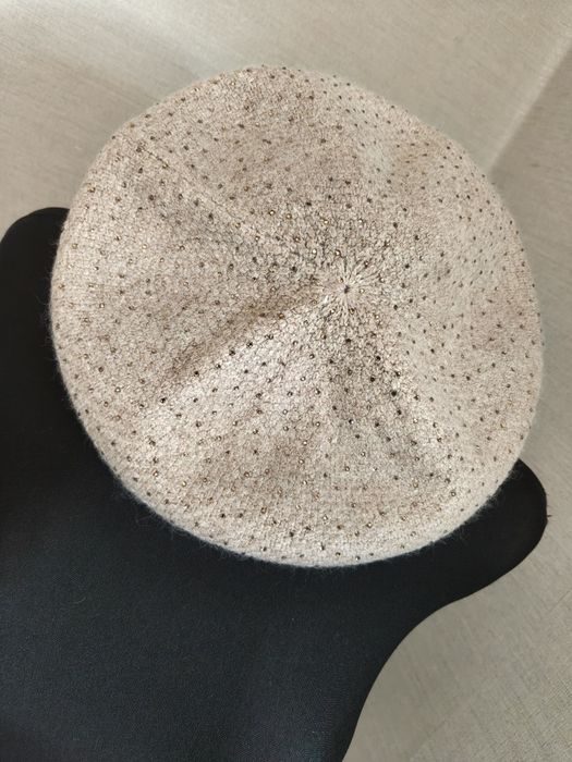 Beret damski wiosenny wełniany