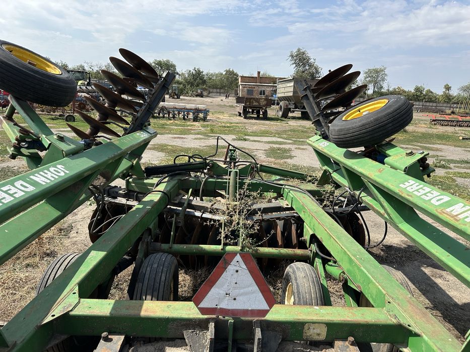 Дискова борона John Deere 630