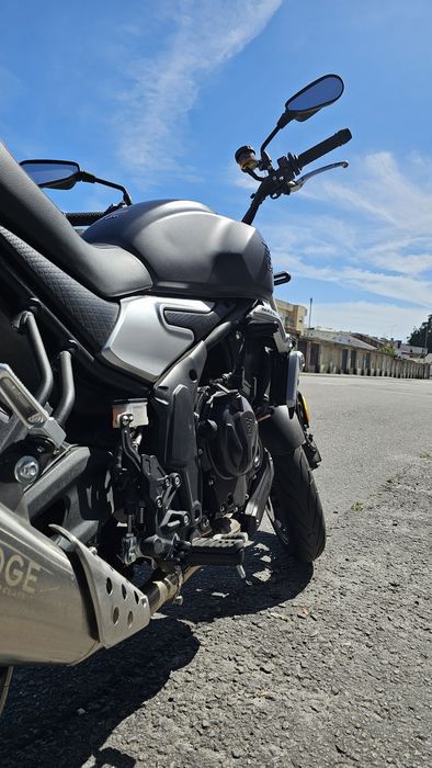 Voge500ac como nova