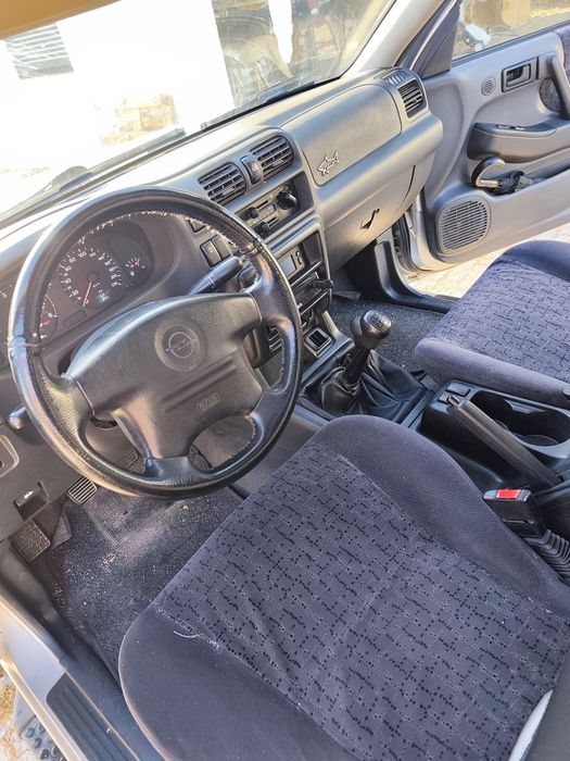 Opel Frontera — fotografia 11