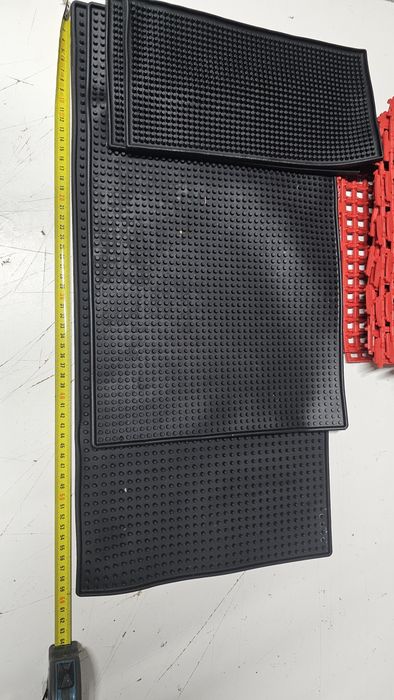 Tapetes de balcão Bar diversos e escorredores