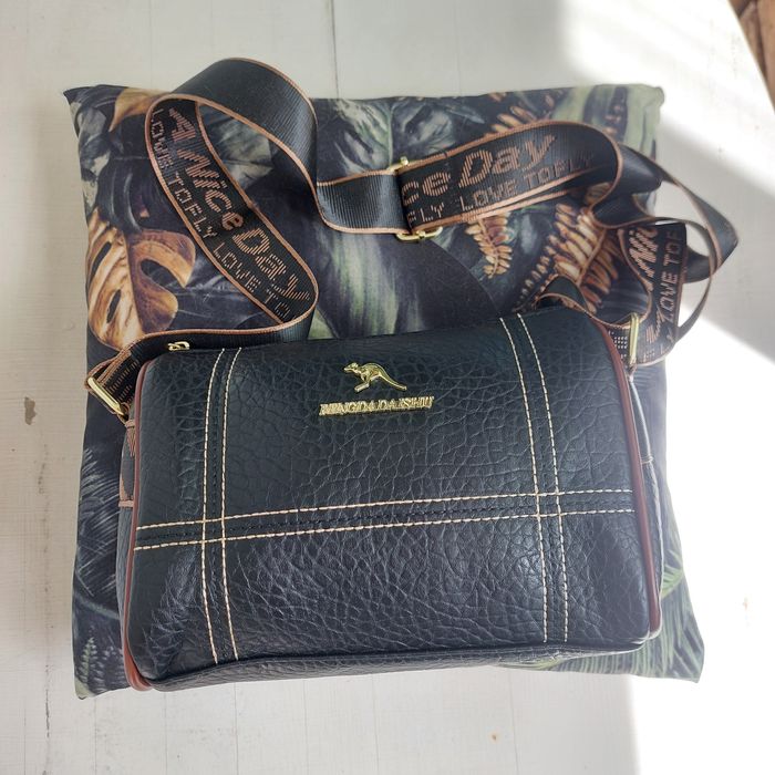 NOWA modna czarna torebka