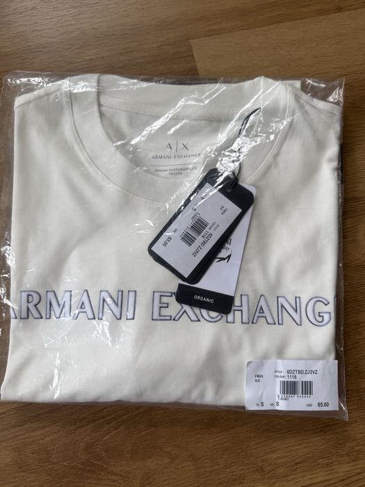 Нова футболка Armani Exchange розмір S regular plus textured logo