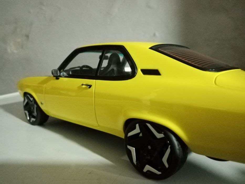 Miniaturas de carros 1.18