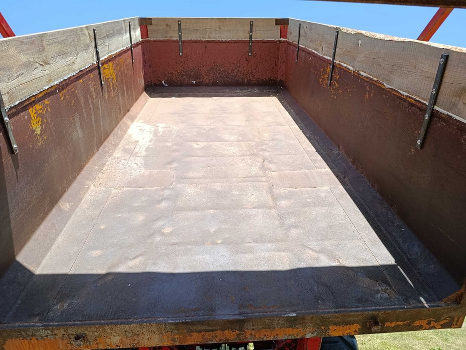 Przyczepa wywrotka skorupowa 8 ton