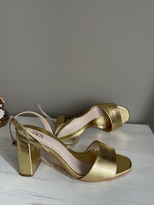 Босоніжки zara, жіночі, 38 розмір