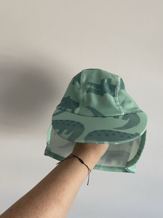 Czapeczka nad wode TU 9-12 mc.