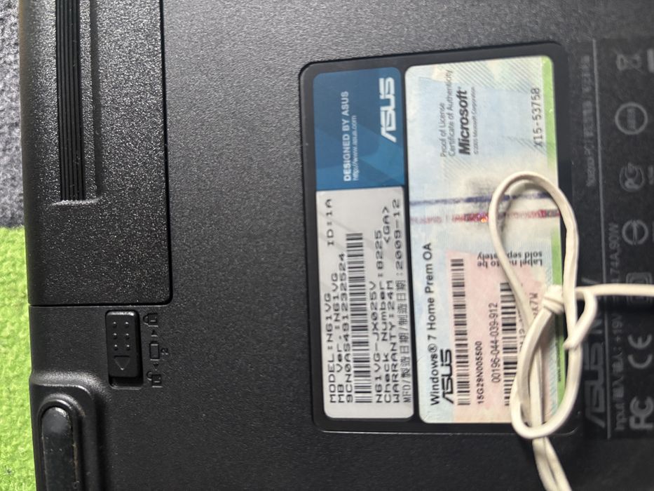 Sprzedam 2 laptopy Asus