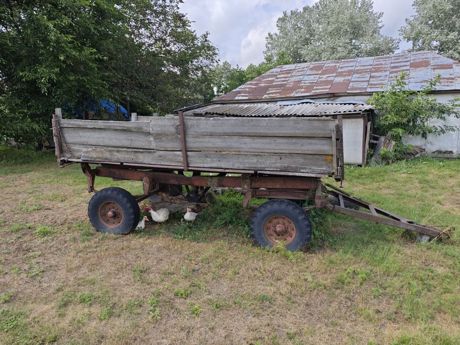 Продам прицеп 2ПТС-4