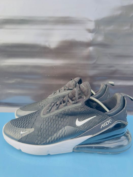 Buty oryginalne Nike Air Max 270 w rozmiarze 45,5