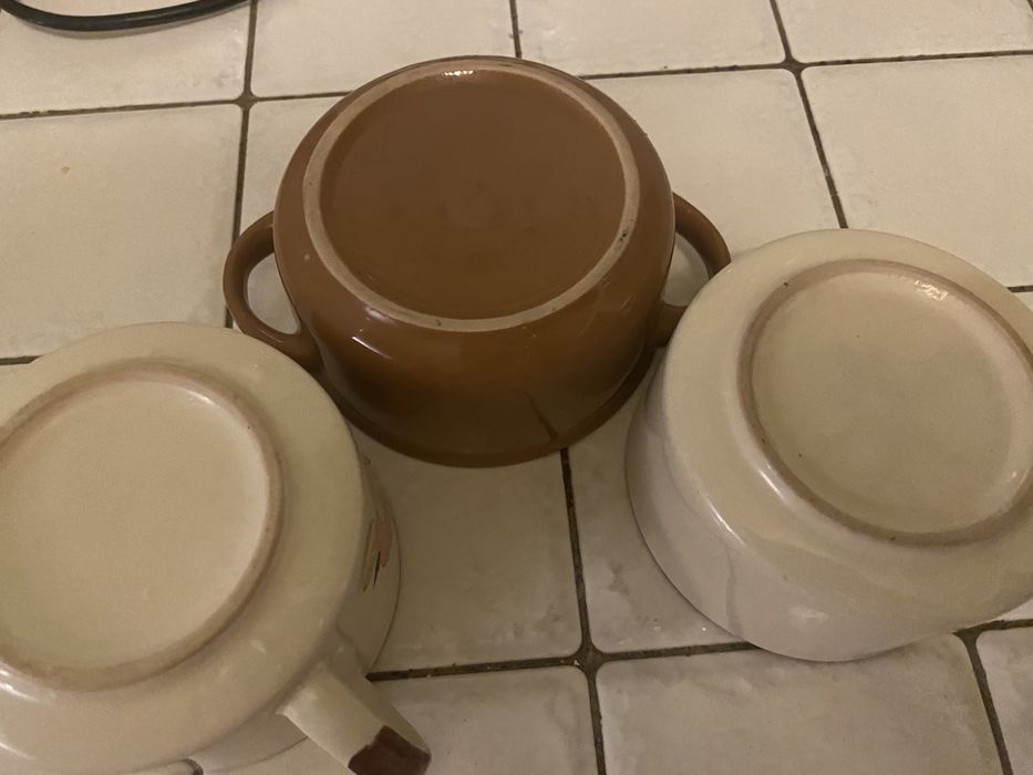 Cztery naczyń w stylu retro  angielskie