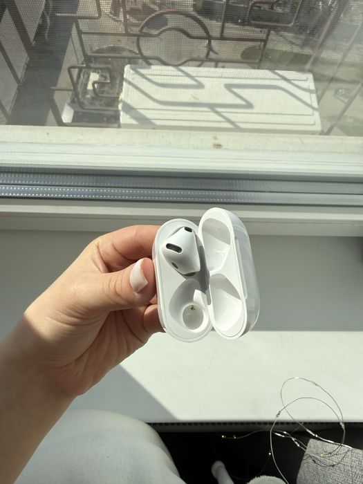 Лівий навушник для Apple AirPods 4 ANC