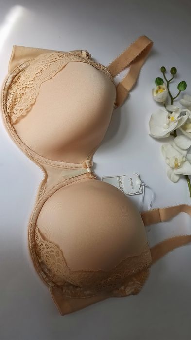 Бюстгальтер-спейсер на косточках elomi amelia телесный