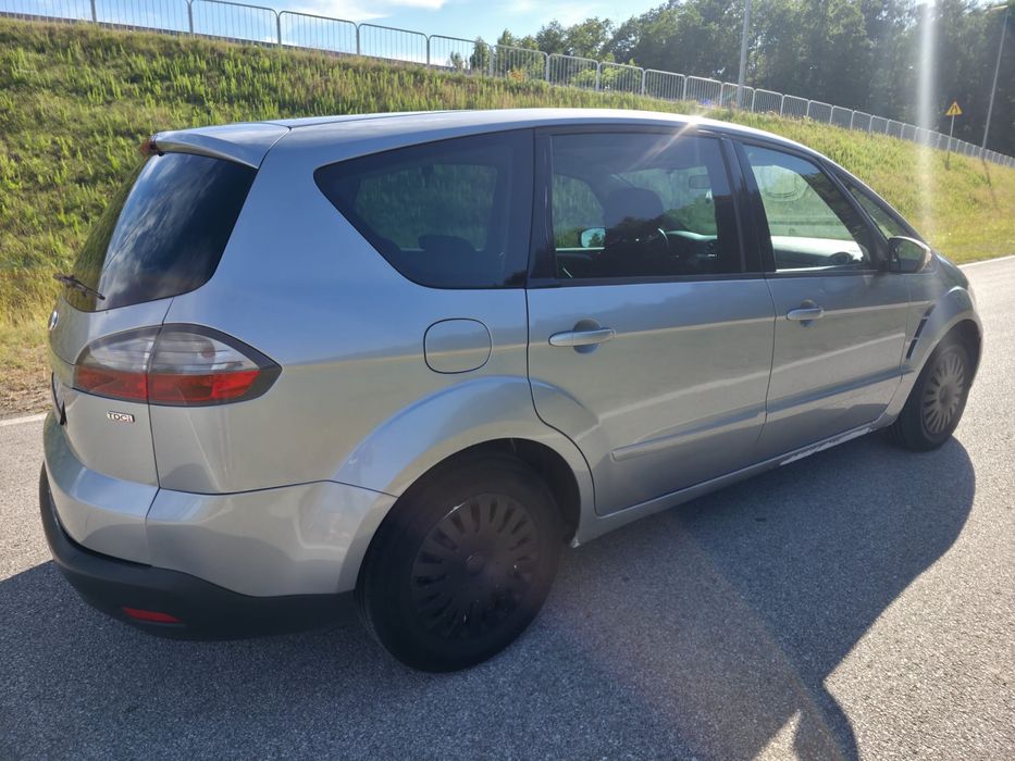 Ford S-max sprzedam - peknieta przednia szyba