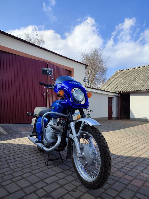 Продається мотоцикл їж юпітер3