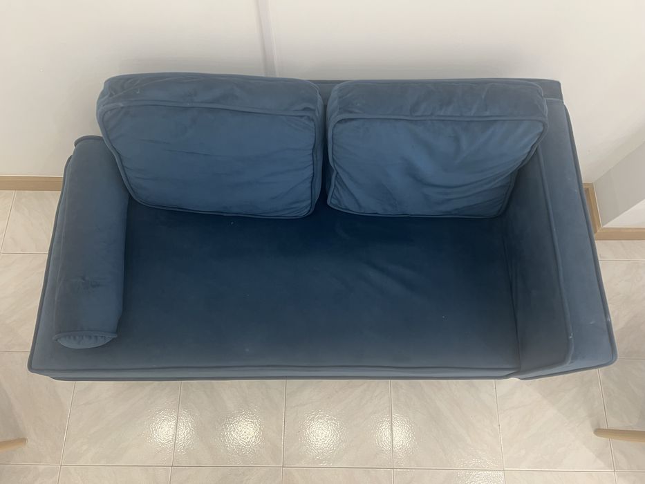 Sofa decorativo azul