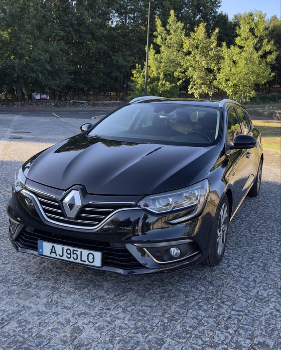 Renault Mégane Sport Tourer — fotografia 2