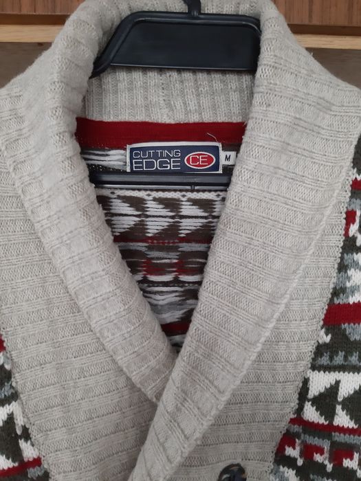 Super sweter Edge M