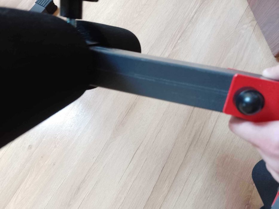 Prasa przyrząd do ćwiczeń mięśni ud nogi