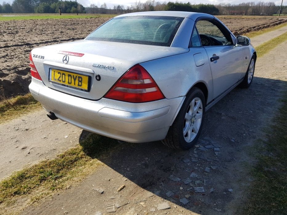 Klapa Bagażnika Tył Tylna Mercedes SLK R170 744