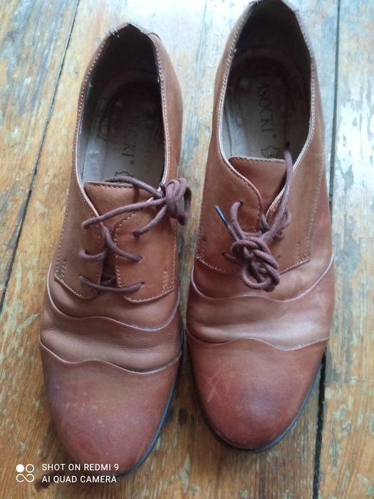 Półbuty damskie skórzane