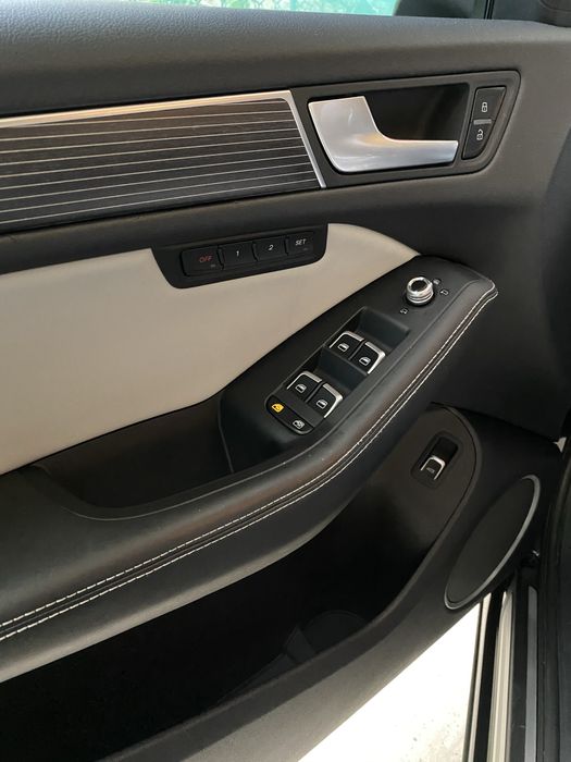 Авто Audi sq5  ( 354к.с.)