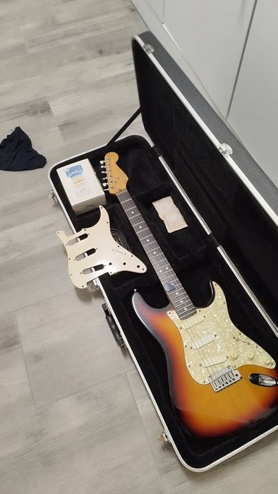 Guitarra elétrica fender usa
