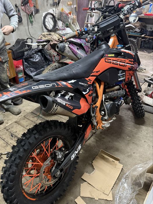 Цікавить обмін на уові лайт кт-300 2024 года випуску бажоно ідеальоног