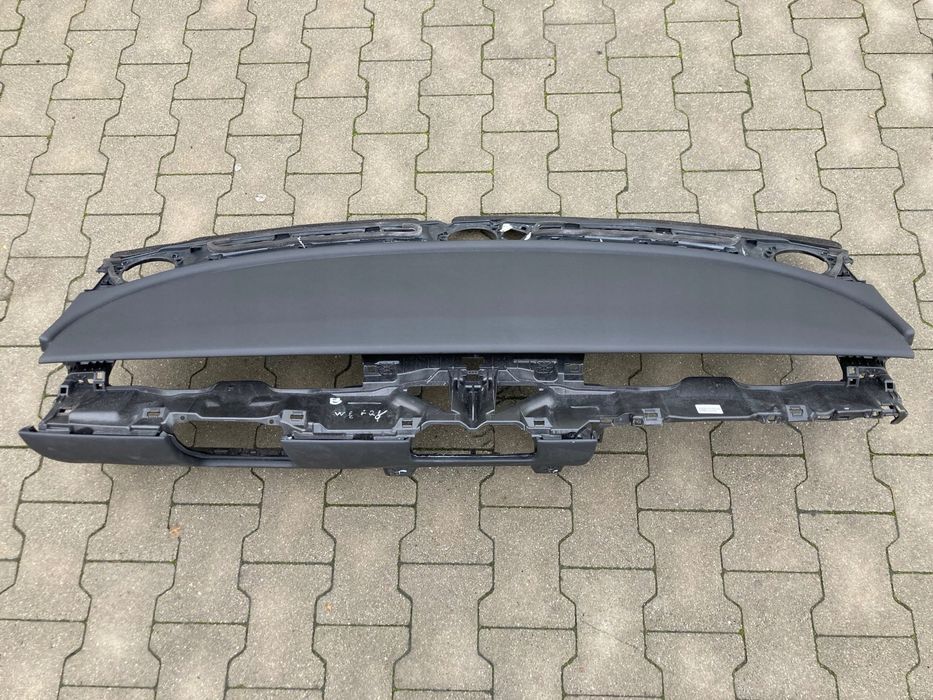 Tesla Model Y 3 Торпеда Подушка руля Подушка колін Шторка Ремінь