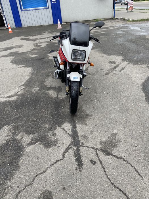Suzukl GSX550ES